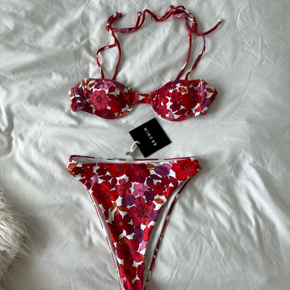 Beginning boutique bikini size 8 NWT